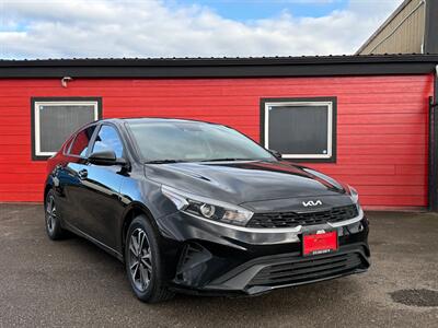 2023 Kia Forte LXS   - Photo 1 - Albany, OR 97322