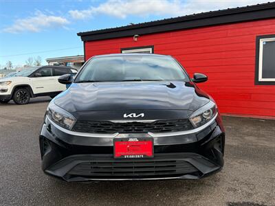 2023 Kia Forte LXS   - Photo 2 - Albany, OR 97322