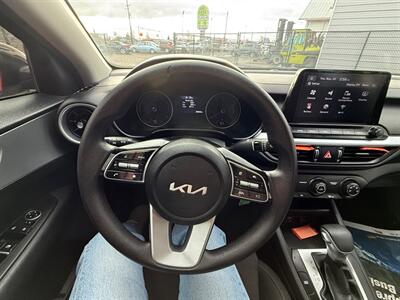 2023 Kia Forte LXS   - Photo 12 - Albany, OR 97322