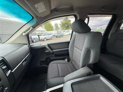 2012 Nissan Titan SV   - Photo 12 - Albany, OR 97322
