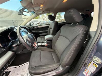 2017 Subaru Outback 2.5i Premium   - Photo 8 - Albany, OR 97322