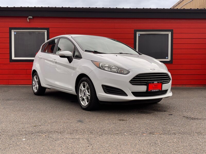 2016 Ford Fiesta SE SE