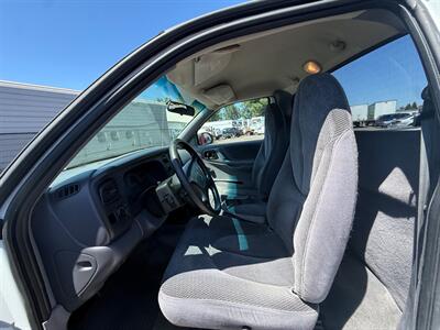 1998 Dodge Dakota   - Photo 9 - Albany, OR 97322