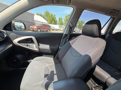 2007 Toyota RAV4 Sport   - Photo 17 - Albany, OR 97322