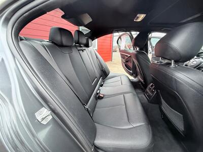 2017 BMW 3 Series 330i   - Photo 19 - Albany, OR 97322