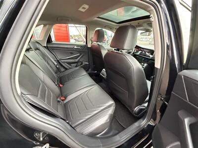 2021 Volkswagen Jetta SEL Premium   - Photo 9 - Albany, OR 97322