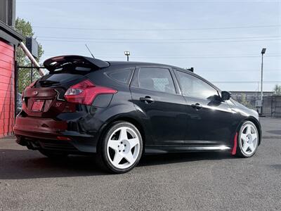 2014 Ford Focus ST   - Photo 3 - Albany, OR 97322