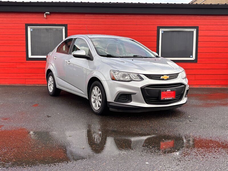 2017 Chevrolet Sonic LT Auto LT