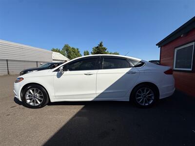 2017 Ford Fusion SE   - Photo 5 - Albany, OR 97322