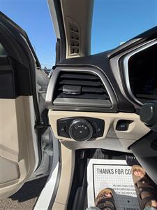 2017 Ford Fusion SE   - Photo 12 - Albany, OR 97322