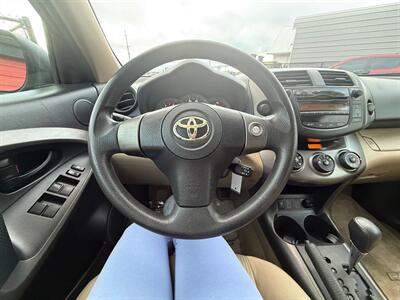 2011 Toyota RAV4   - Photo 11 - Albany, OR 97322