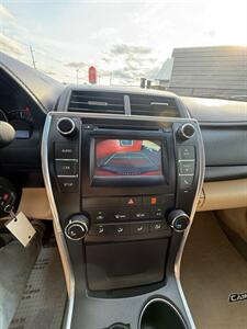 2015 Toyota Camry LE   - Photo 15 - Albany, OR 97322