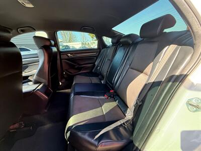2018 Honda Accord Sport   - Photo 9 - Albany, OR 97322