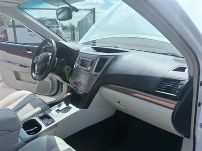 2014 Subaru Outback 2.5i Limited   - Photo 10 - Albany, OR 97322
