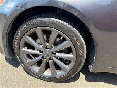 2009 Lexus IS 250   - Photo 6 - Albany, OR 97322