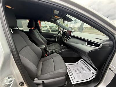 2019 Toyota Corolla Hatchback SE   - Photo 6 - Albany, OR 97322