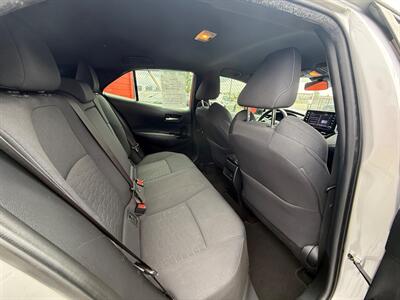 2019 Toyota Corolla Hatchback SE   - Photo 7 - Albany, OR 97322