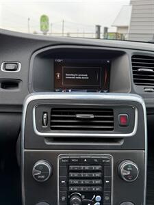2015 Volvo V60 T5 Drive-E Premier Plus   - Photo 16 - Albany, OR 97322