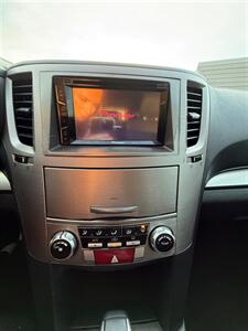 2012 Subaru Outback 2.5i Premium   - Photo 14 - Albany, OR 97322