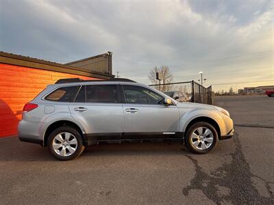 2012 Subaru Outback 2.5i Premium   - Photo 2 - Albany, OR 97322