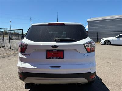 2017 Ford Escape SE   - Photo 4 - Albany, OR 97322