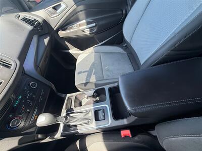 2017 Ford Escape SE   - Photo 12 - Albany, OR 97322