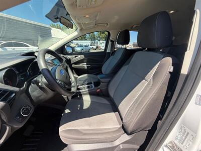 2017 Ford Escape SE   - Photo 8 - Albany, OR 97322