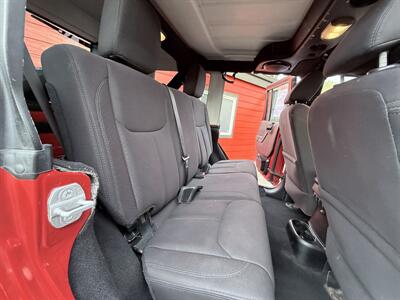 2014 Jeep Wrangler Unlimited Sport   - Photo 16 - Albany, OR 97322