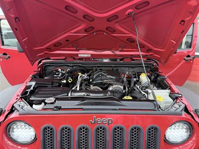 2014 Jeep Wrangler Unlimited Sport   - Photo 8 - Albany, OR 97322