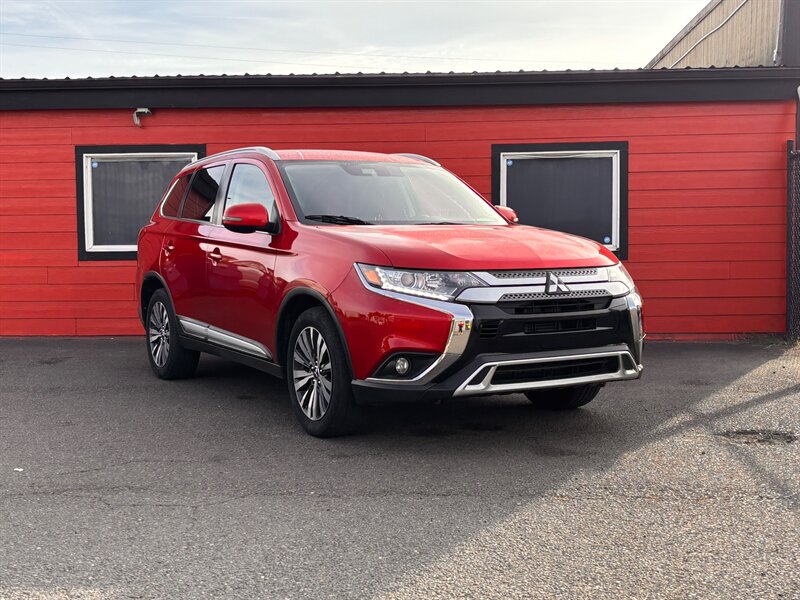 2020 Mitsubishi Outlander SE Wagon body style