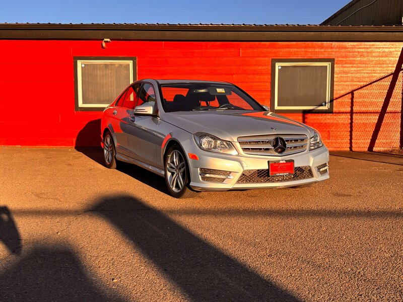 2013 Mercedes-Benz C 300 Luxury 4MATIC C300