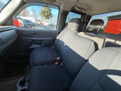 2006 GMC Sierra 1500 SLE1   - Photo 10 - Albany, OR 97322
