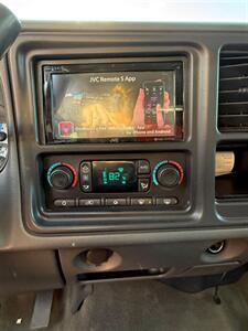 2006 GMC Sierra 1500 SLE1   - Photo 9 - Albany, OR 97322