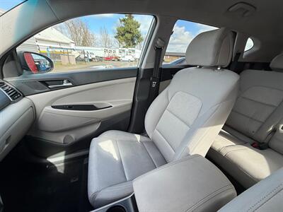 2017 Hyundai TUCSON SE   - Photo 12 - Albany, OR 97322
