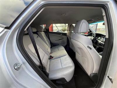2017 Hyundai TUCSON SE   - Photo 7 - Albany, OR 97322