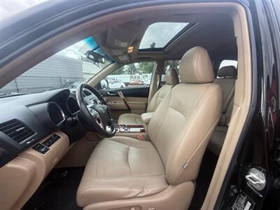 2011 Toyota Highlander Limited   - Photo 8 - Albany, OR 97322