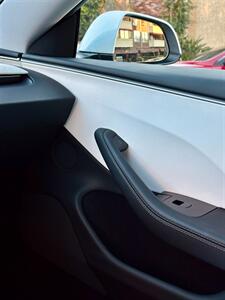 2025 Tesla Model 3 Long Range   - Photo 15 - Long Beach, CA 90813