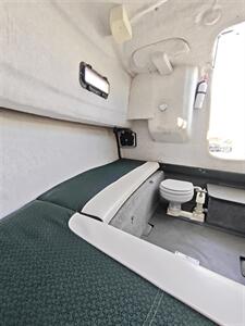 2004 Trophy &laquo;model&raquo;   - Photo 24 - Long Beach, CA 90813