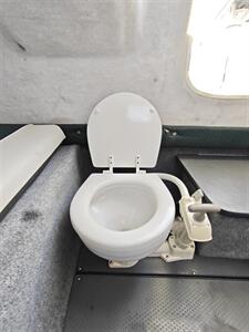 2004 Trophy &laquo;model&raquo;   - Photo 23 - Long Beach, CA 90813