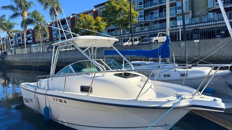 2004 Trophy &laquo;model&raquo;  