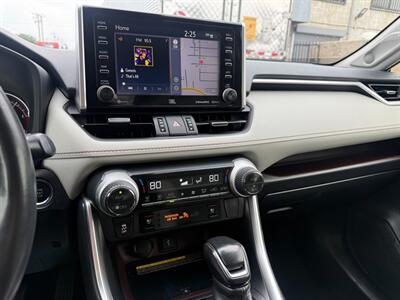 2021 Toyota RAV4 Limited   - Photo 12 - Long Beach, CA 90813