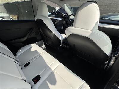 2023 Tesla Model Y Long Range   - Photo 20 - Long Beach, CA 90813