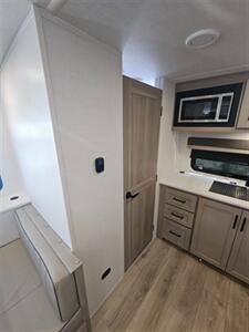 2026 Forest River ROCKWOOD 2522FB   - Photo 32 - Lake Ariel, PA 18436