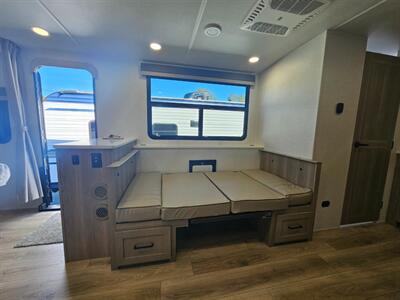 2026 Forest River ROCKWOOD 2522FB   - Photo 18 - Lake Ariel, PA 18436