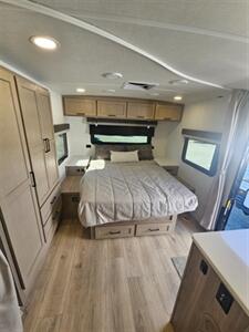 2026 Forest River ROCKWOOD 2522FB   - Photo 10 - Lake Ariel, PA 18436