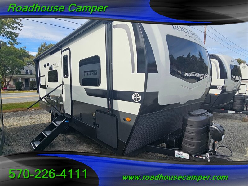 2026 FOREST RIVER ROCKWOOD 2513S MINILITE   - Photo 1 - Lake Ariel, PA 18436