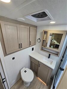 2026 Forest River ROCKWOOD MINILITE 2513S   - Photo 26 - Lake Ariel, PA 18436