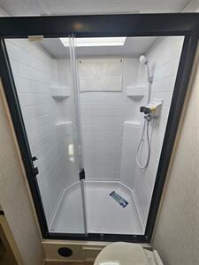 2025 FOREST RIVER ROCKWOOD MINI LITE 2515S   - Photo 20 - Lake Ariel, PA 18436