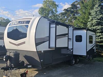 2025 FOREST RIVER ROCKWOOD MINI LITE 2515S   - Photo 2 - Lake Ariel, PA 18436