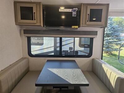 2025 FOREST RIVER ROCKWOOD MINI LITE 2515S   - Photo 14 - Lake Ariel, PA 18436